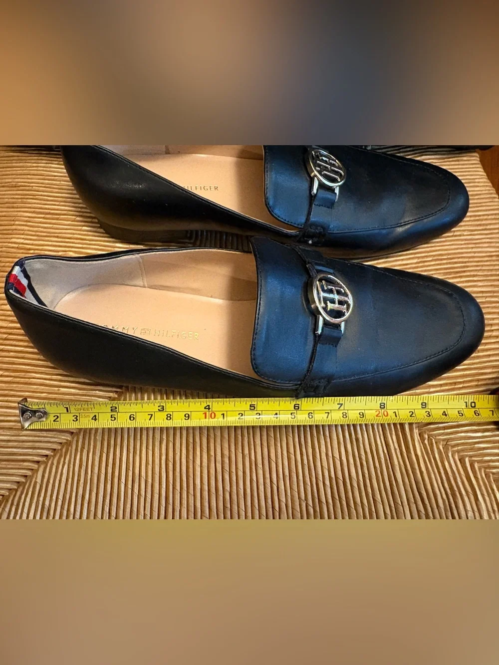 Tommy Hilfiger Black Leather Hardware Essential Loafer Slip On Shoes Flats9 1/2M